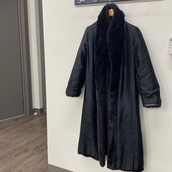 Fur Coat - Picture 9 of 13